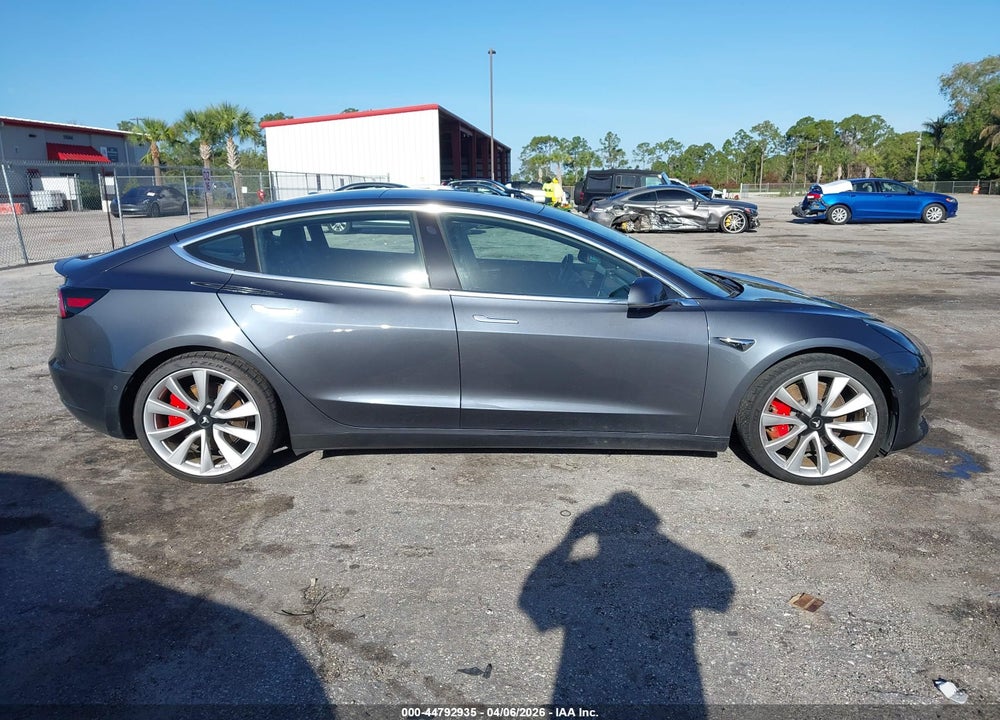 2018 TESLA MODEL 3 LONG RANGE/PERFORMANCE VIN: 5YJ3E1EB7JF083217