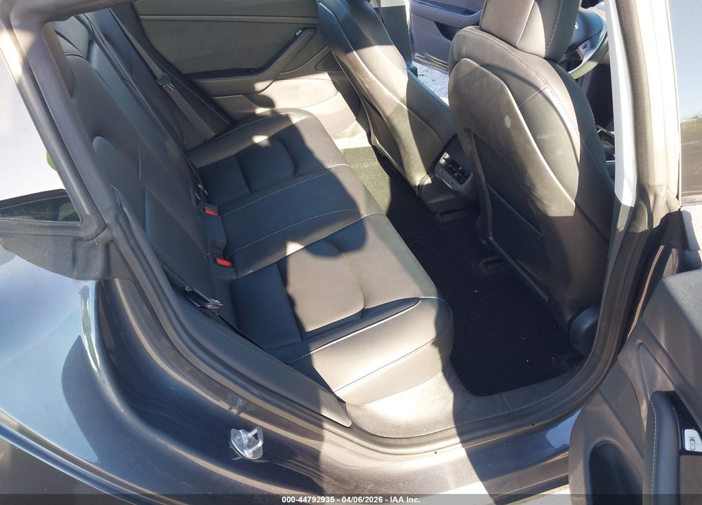 2018 TESLA MODEL 3 LONG RANGE/PERFORMANCE VIN: 5YJ3E1EB7JF083217