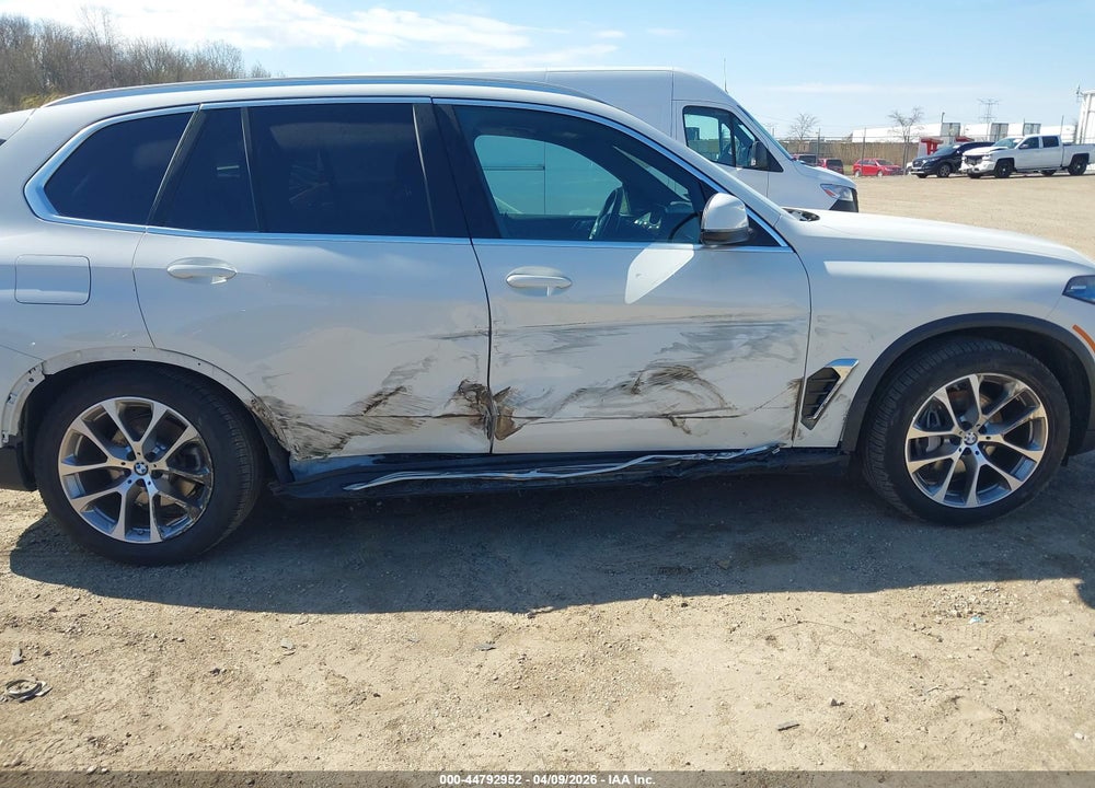2026 BMW X5 XDRIVE40I VIN: 5UX23EU09T9145138