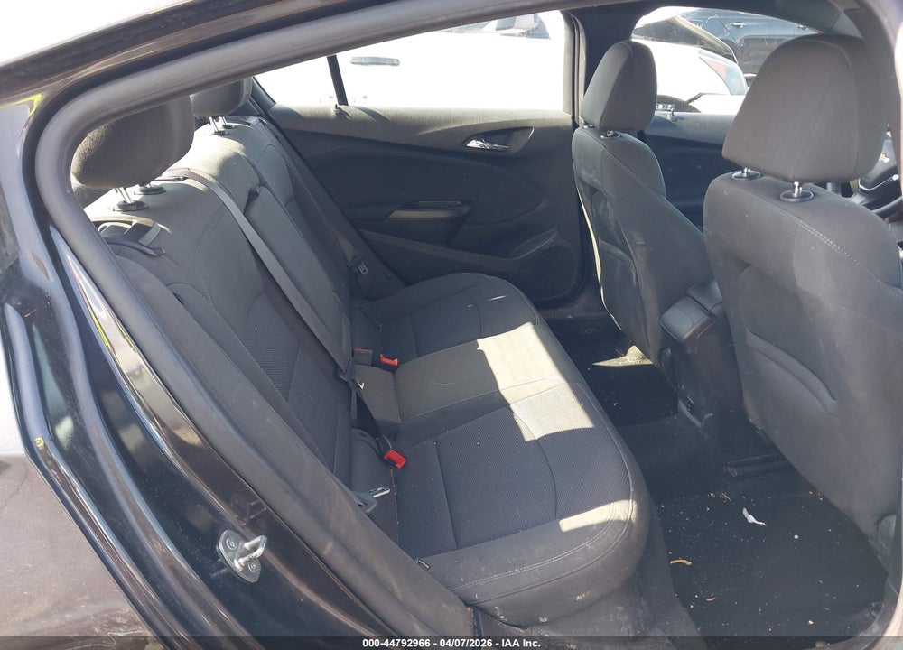 2017 CHEVROLET CRUZE LT AUTO VIN: 1G1BE5SM0H7144876