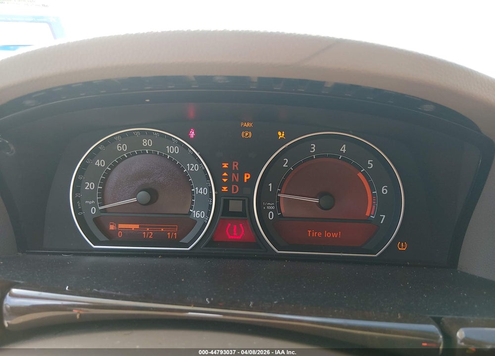 2007 BMW 750LI VIN: WBAHN83517DT72392