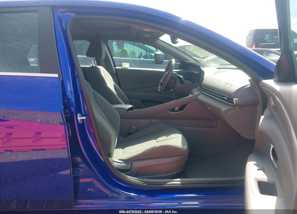 2025 HYUNDAI ELANTRA SEL CONVENIENCE VIN: KMHLS4DGXSU929545