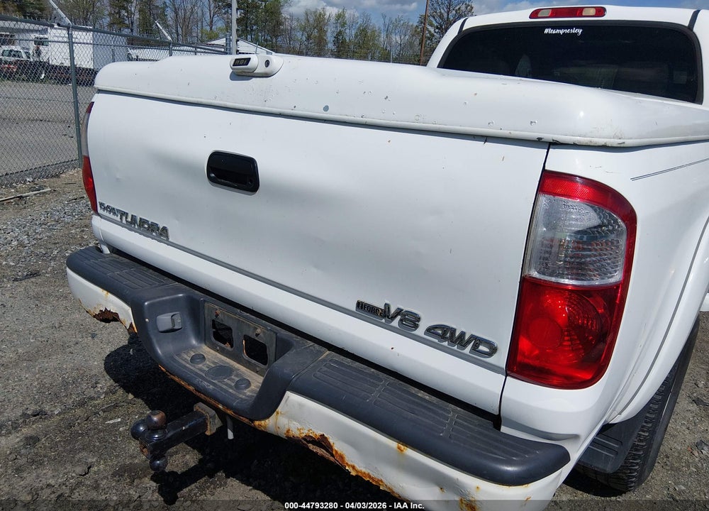 2004 TOYOTA TUNDRA LIMITED V8 VIN: 5TBDT48134S435703