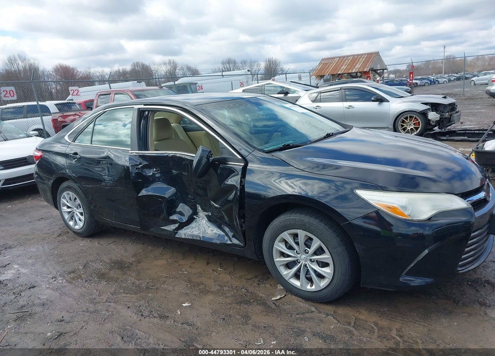 2015 TOYOTA CAMRY LE VIN: 4T4BF1FK1FR467386