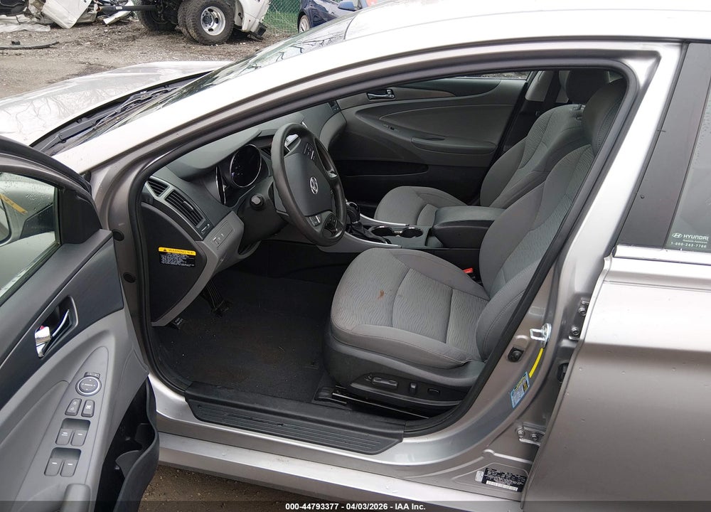 2012 HYUNDAI SONATA HYBRID VIN: KMHEC4A40CA063261