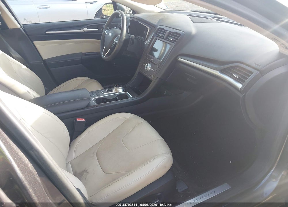 2018 FORD FUSION HYBRID TITANIUM VIN: 3FA6P0RU2JR206360