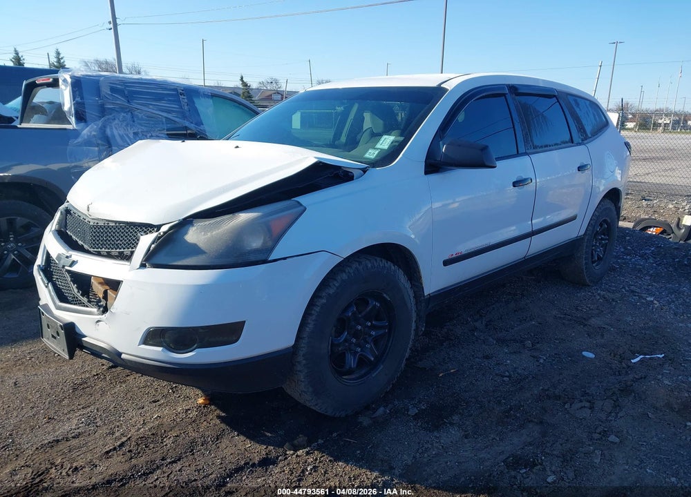 2010 CHEVROLET TRAVERSE LS VIN: 1GNLVEED9AS102823
