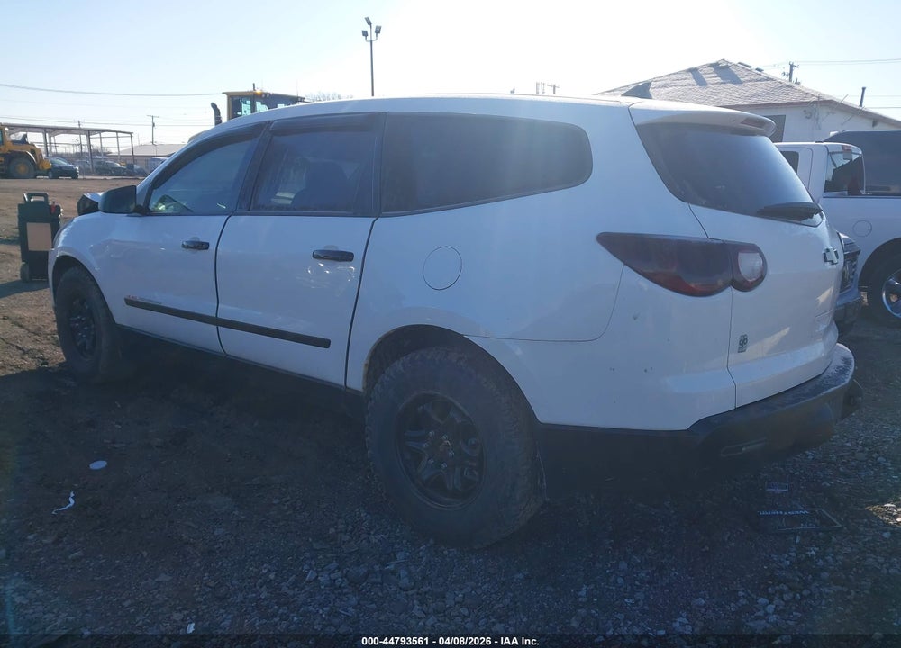 2010 CHEVROLET TRAVERSE LS VIN: 1GNLVEED9AS102823