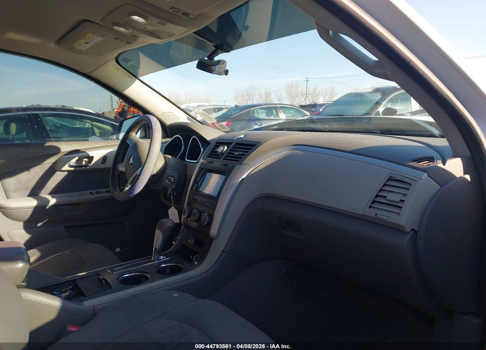 2010 CHEVROLET TRAVERSE LS VIN: 1GNLVEED9AS102823