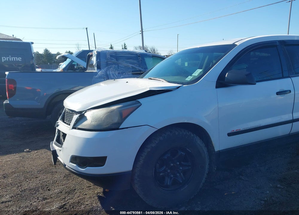 2010 CHEVROLET TRAVERSE LS VIN: 1GNLVEED9AS102823