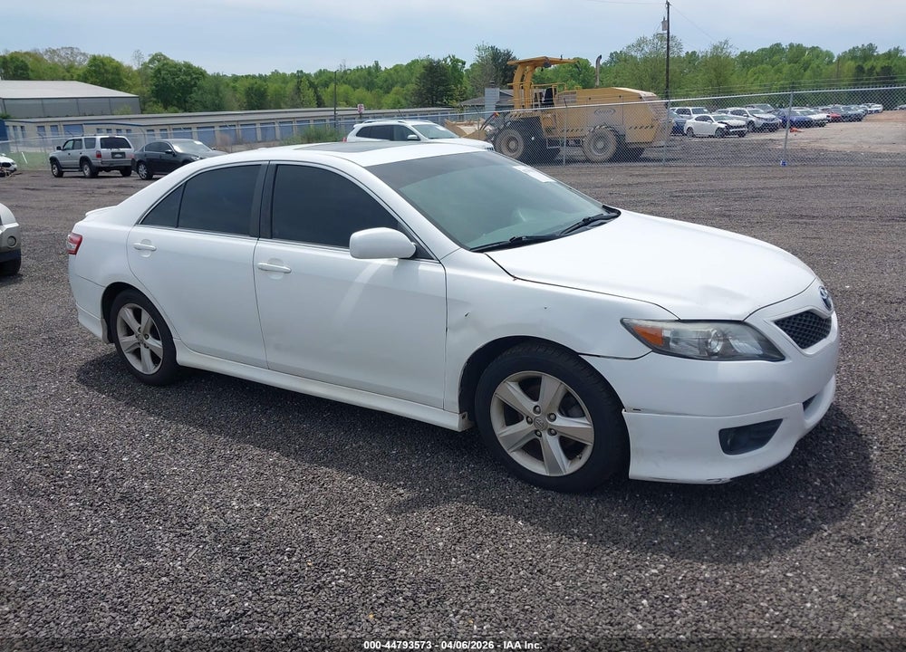 2011 TOYOTA CAMRY SE VIN: 4T1BF3EK7BU592328
