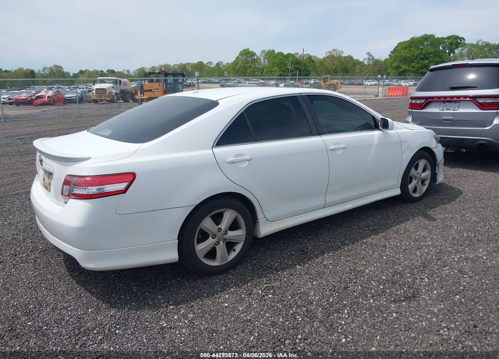 2011 TOYOTA CAMRY SE VIN: 4T1BF3EK7BU592328