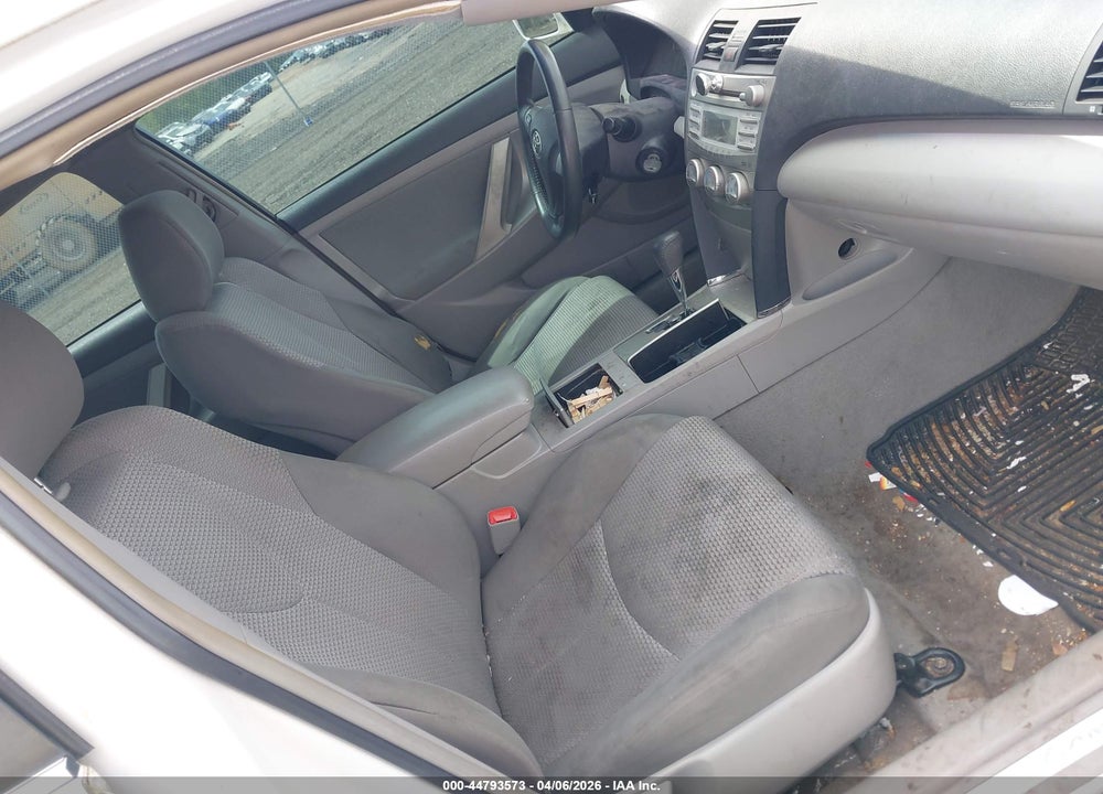2011 TOYOTA CAMRY SE VIN: 4T1BF3EK7BU592328