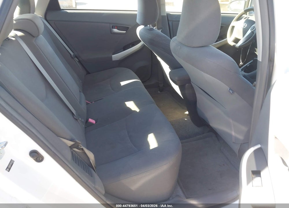 2011 TOYOTA PRIUS TWO VIN: JTDKN3DU2B0254031