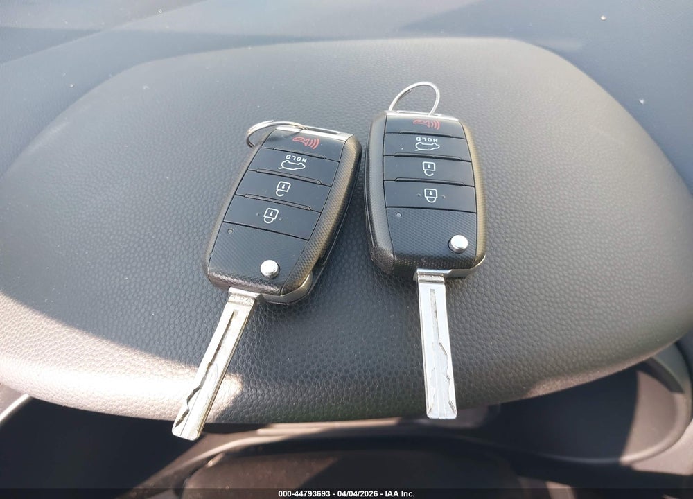 2014 KIA SOUL VIN: KNDJN2A29E7720297