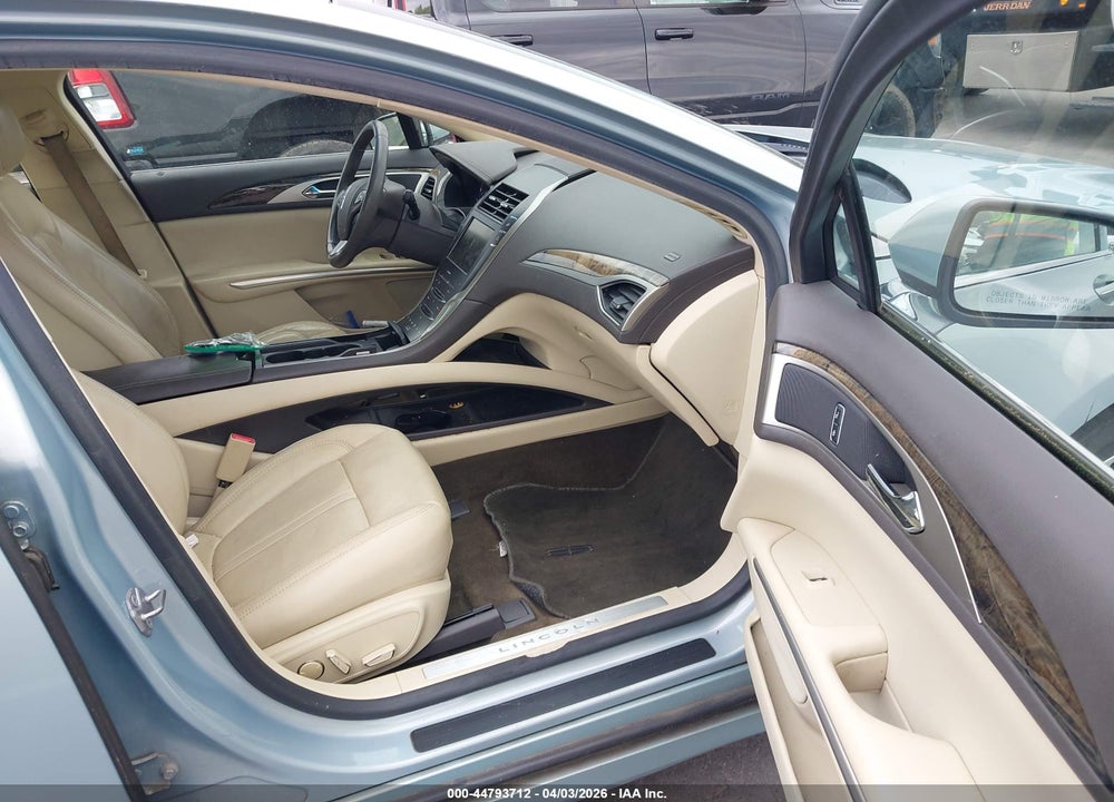 2014 LINCOLN MKZ HYBRID VIN: 3LN6L2LU0ER832274