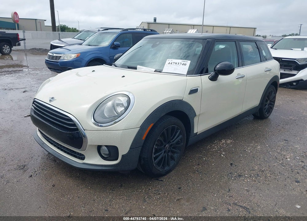 2019 MINI CLUBMAN COOPER VIN: WMWLN5C56K2G82506
