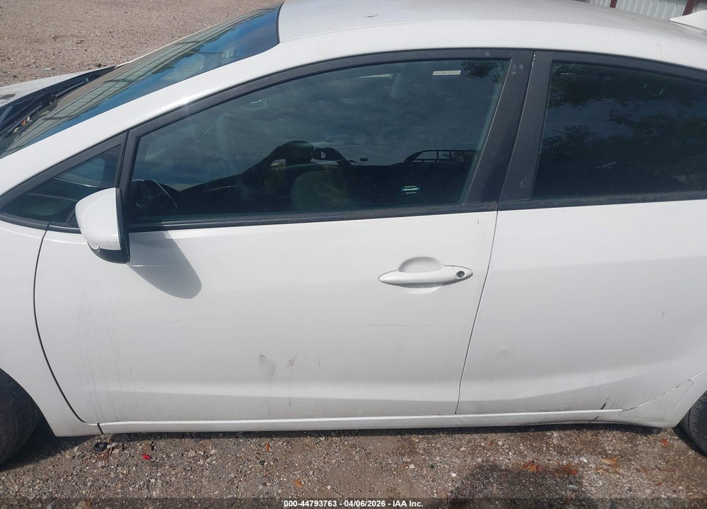 2018 KIA FORTE LX VIN: 3KPFK4A78JE275826