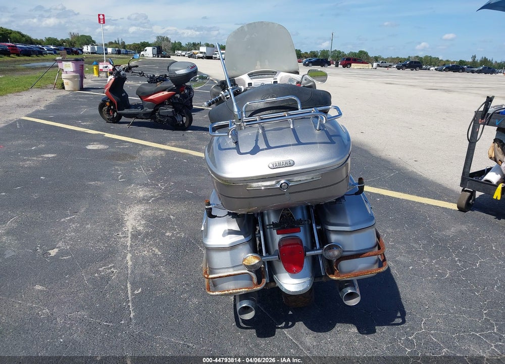 2005 YAMAHA XVZ13 TF VIN: JYAVP04E75A008116