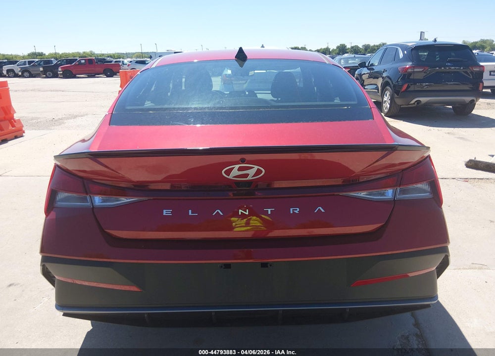 2026 HYUNDAI ELANTRA SEL SPORT VIN: KMHLM4DG3TU158311