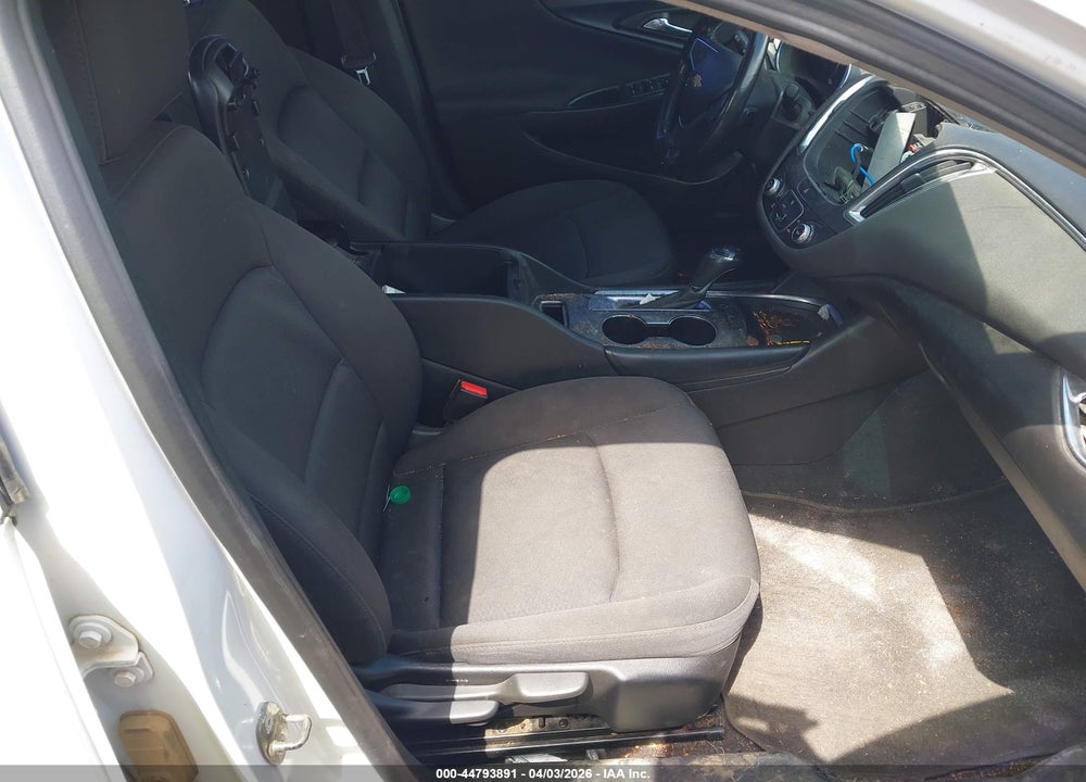 2018 CHEVROLET MALIBU LT VIN: 1G1ZD5ST0JF173556