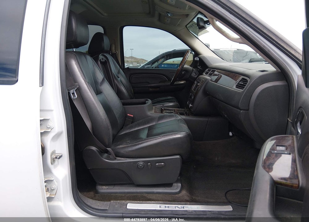 2008 GMC SIERRA 1500 DENALI VIN: 2GTEK638281332770