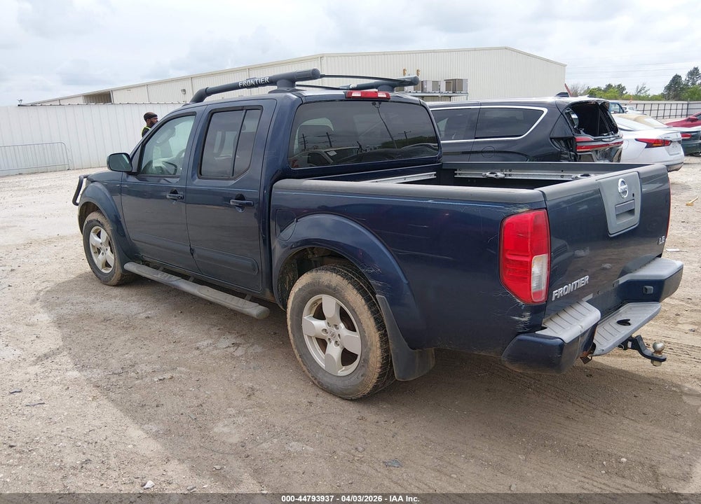 2007 NISSAN FRONTIER LE VIN: 1N6AD07U87C417423