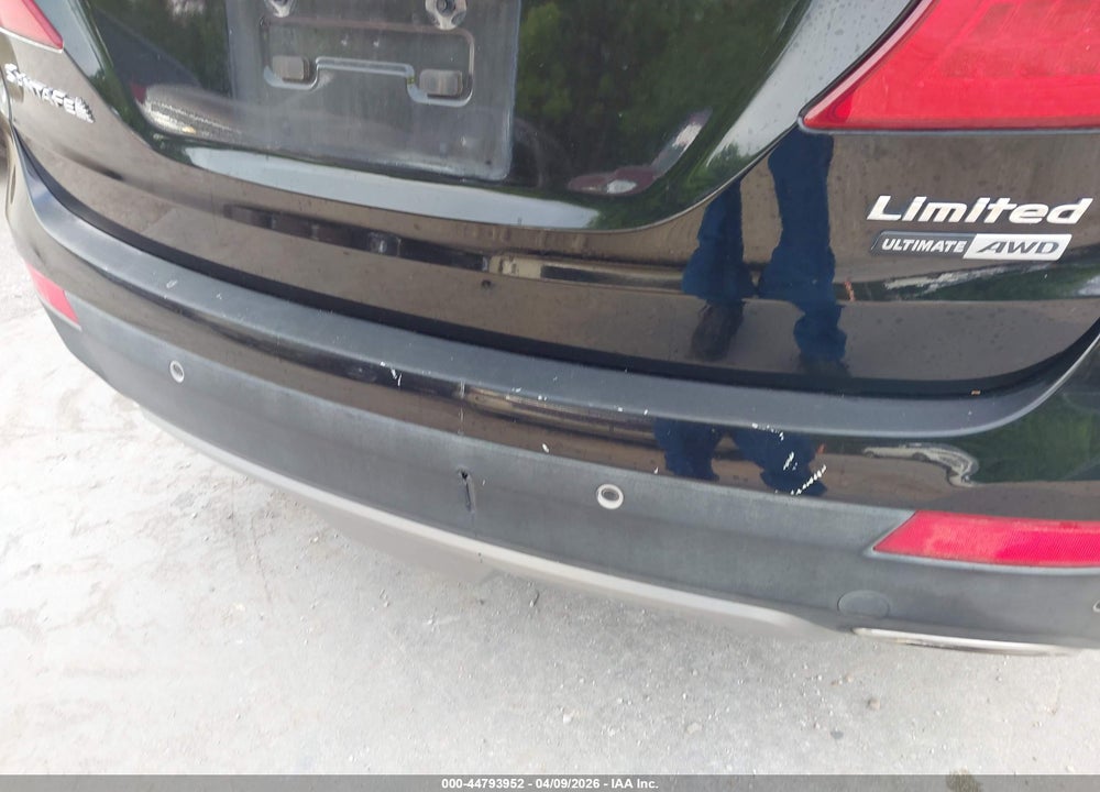 2015 HYUNDAI SANTA FE LIMITED VIN: KM8SRDHF8FU091563
