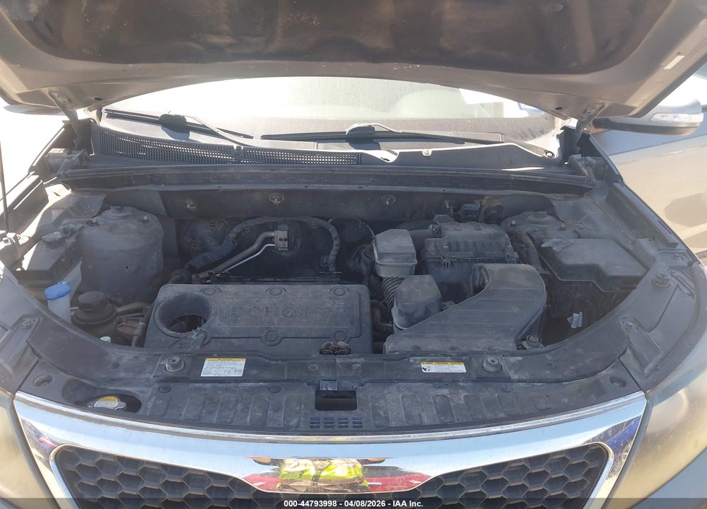 2011 KIA SORENTO LX VIN: 5XYKT3A13BG084255