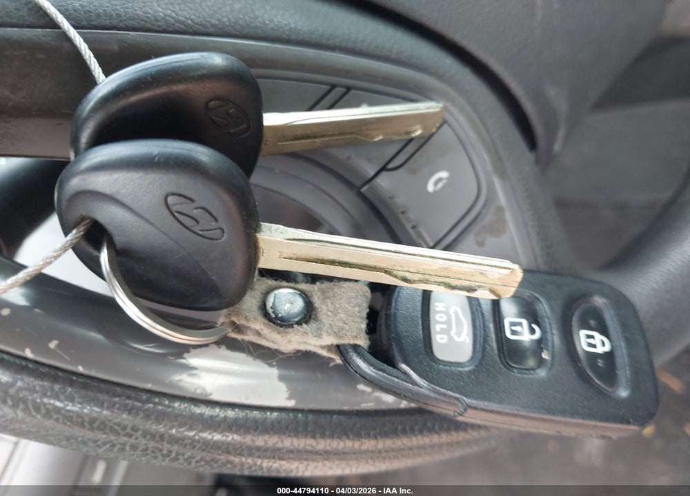 2014 HYUNDAI SONATA GLS VIN: 5NPEB4AC2EH907732