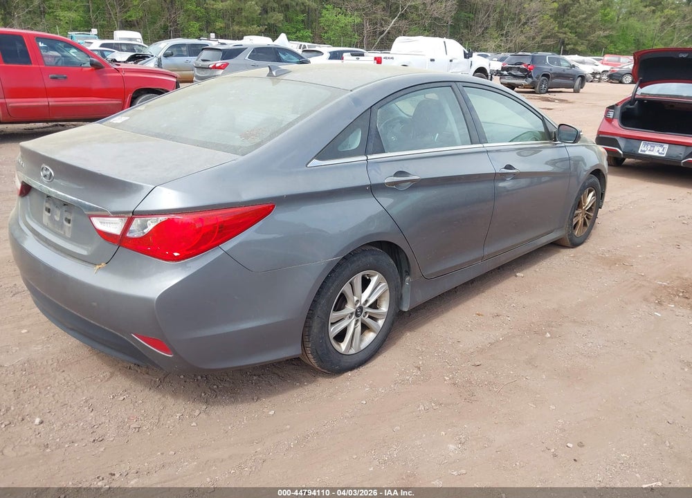 2014 HYUNDAI SONATA GLS VIN: 5NPEB4AC2EH907732
