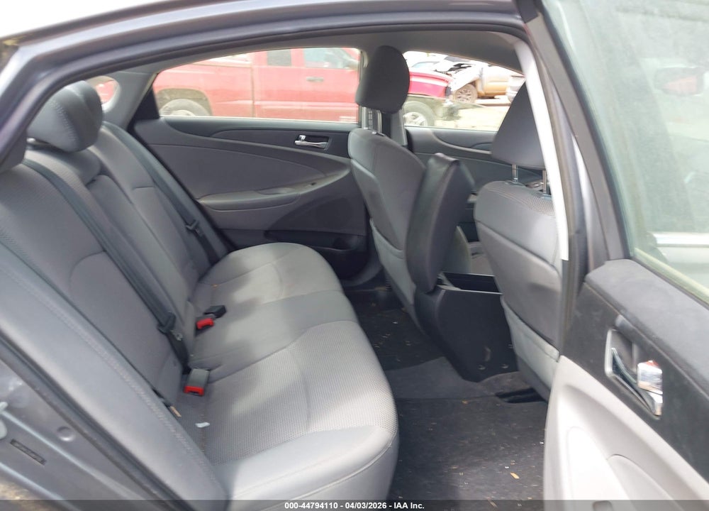 2014 HYUNDAI SONATA GLS VIN: 5NPEB4AC2EH907732