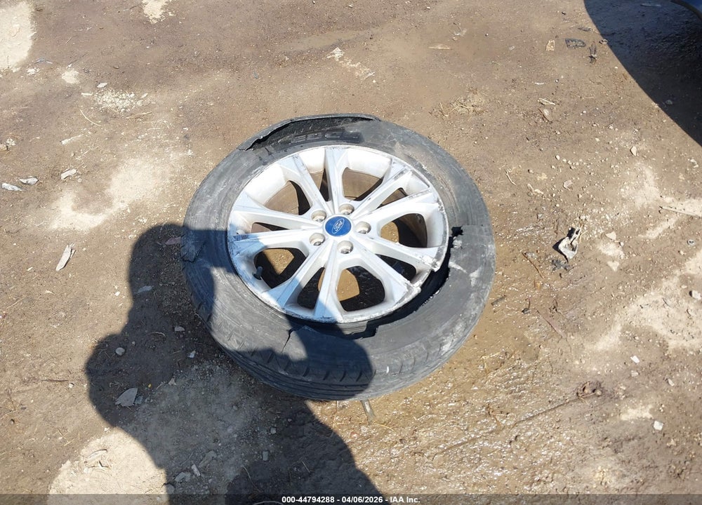 2019 FORD ESCAPE SE VIN: 1FMCU0GD8KUC49583