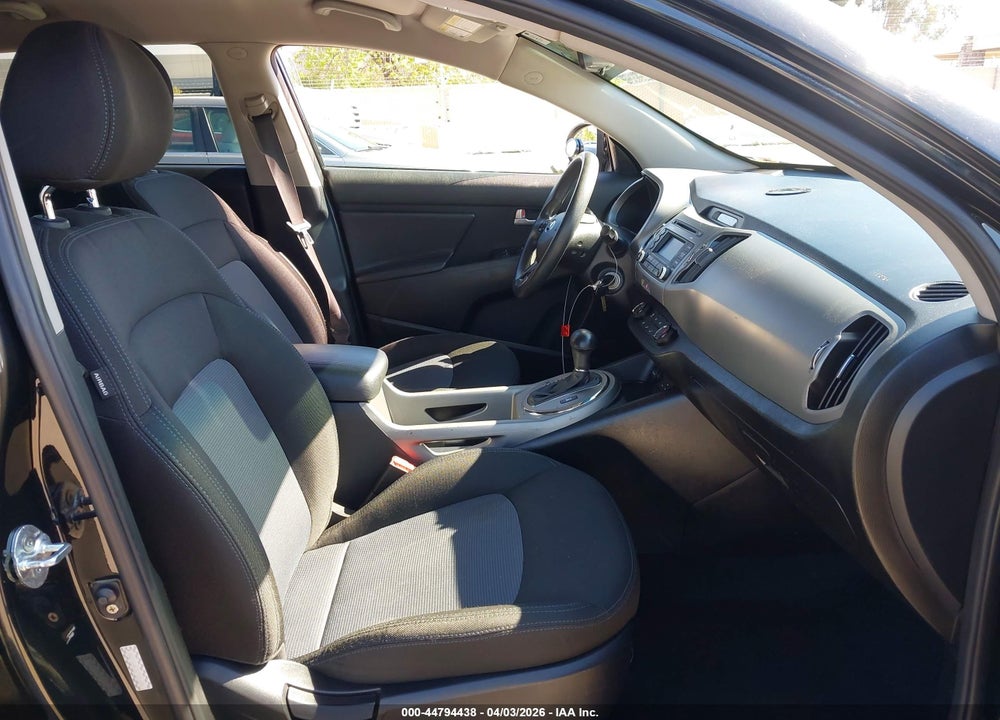 2016 KIA SPORTAGE LX VIN: KNDPBCACXG7821496
