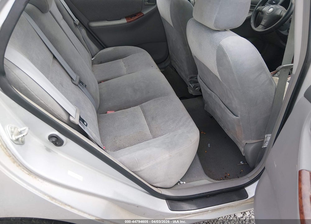 2005 TOYOTA COROLLA LE VIN: 1NXBR32E55Z434077