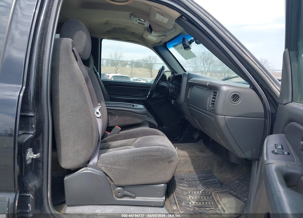 2006 CHEVROLET SILVERADO 1500 LT1 VIN: 2GCEK13T561144068