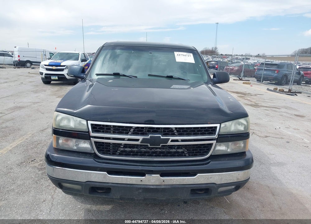 2006 CHEVROLET SILVERADO 1500 LT1 VIN: 2GCEK13T561144068