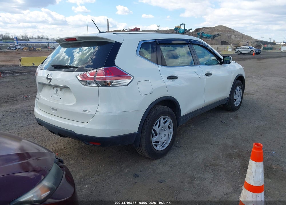 2016 NISSAN ROGUE S VIN: 5N1AT2MV1GC842816
