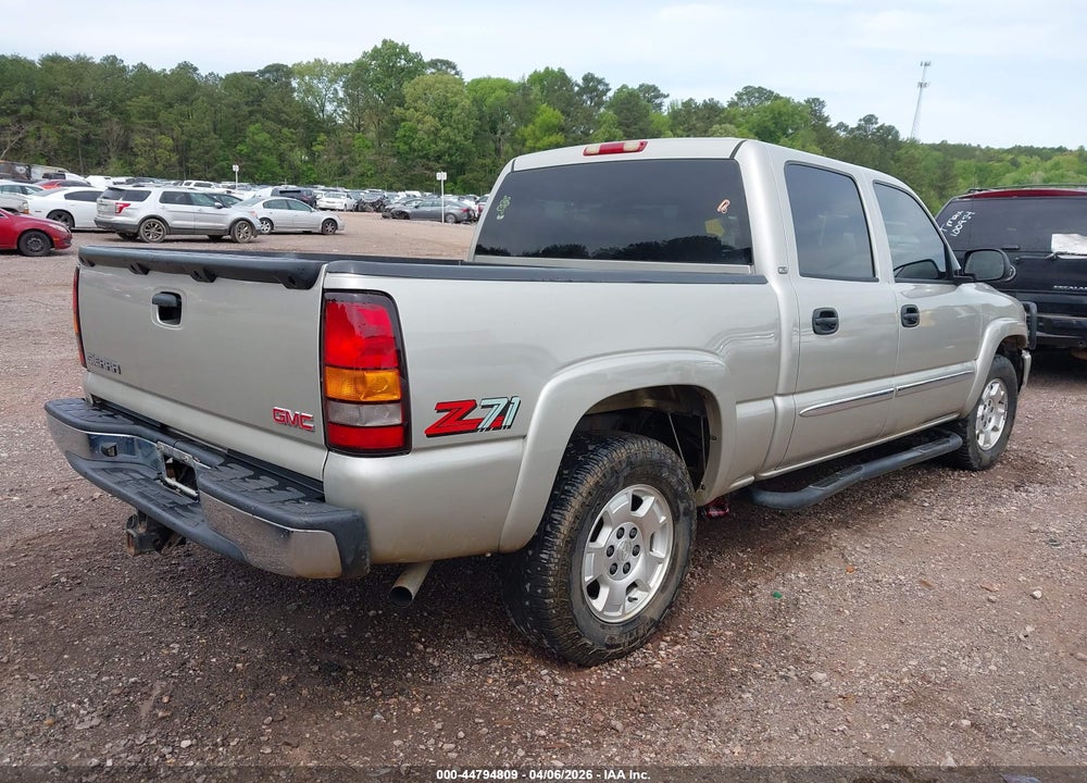 2006 GMC SIERRA 1500 SLT VIN: 2GTEK13T761152835