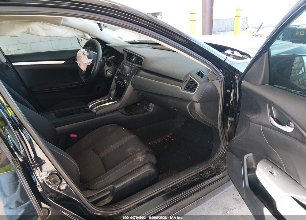 2020 HONDA CIVIC LX VIN: 19XFC2F61LE207596