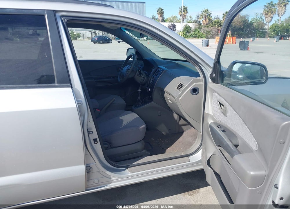 2007 HYUNDAI TUCSON GLS VIN: KM8JM12B67U609539