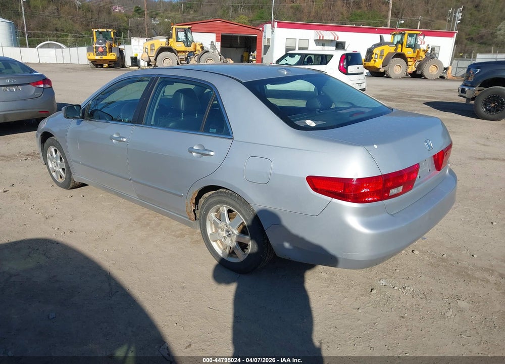 2005 HONDA ACCORD 3.0 EX VIN: 1HGCM66515A075428