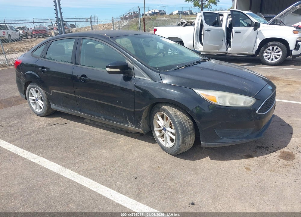 2016 FORD FOCUS SE VIN: 1FADP3F27GL247747