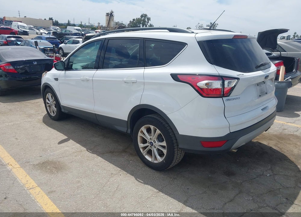 2018 FORD ESCAPE SE VIN: 1FMCU0GD8JUA85816