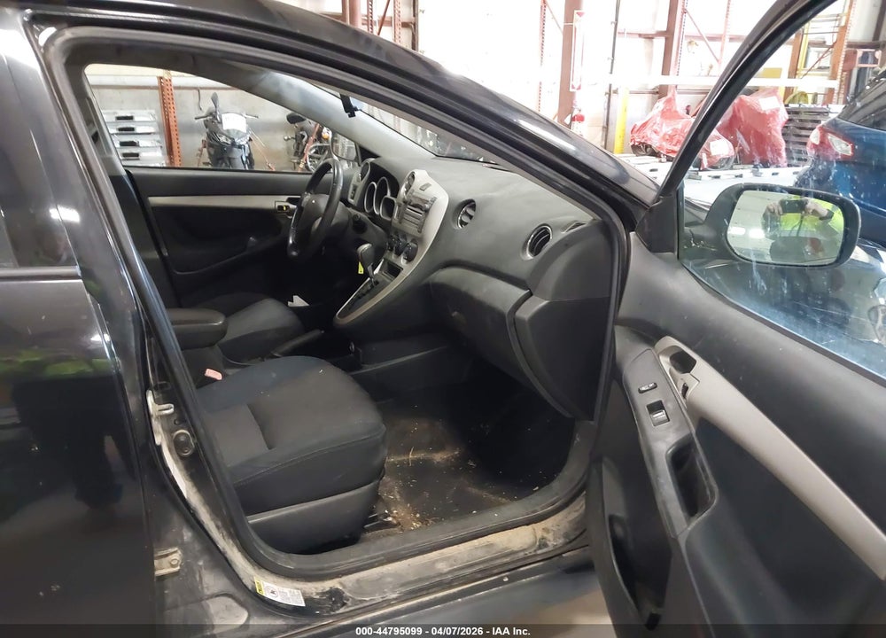 2009 PONTIAC VIBE VIN: 5Y2SM67069Z469236