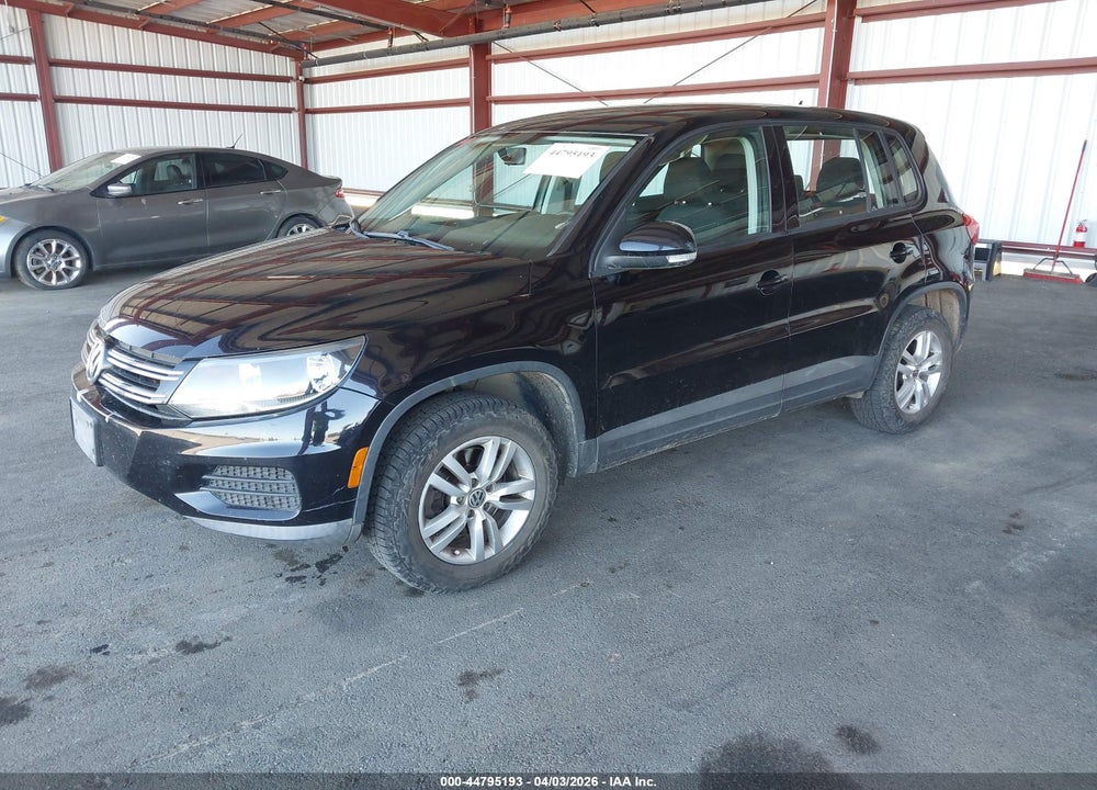 2012 VOLKSWAGEN TIGUAN S VIN: WVGBV7AX2CW506103