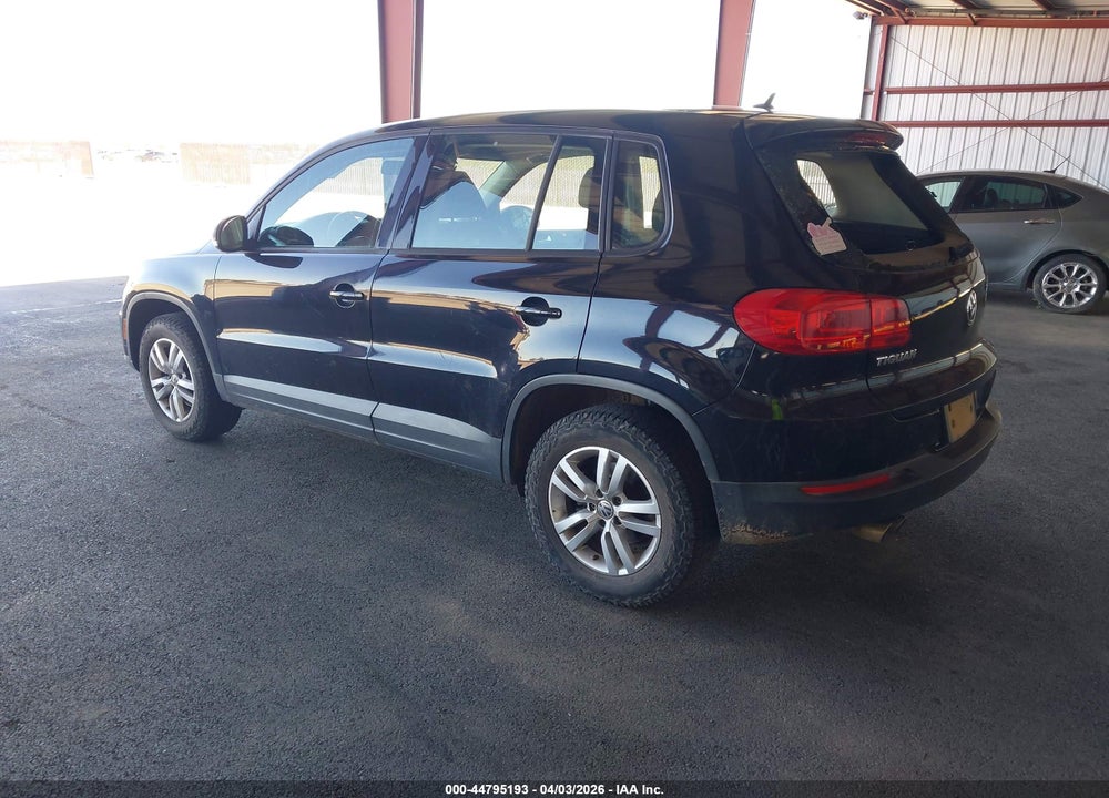 2012 VOLKSWAGEN TIGUAN S VIN: WVGBV7AX2CW506103