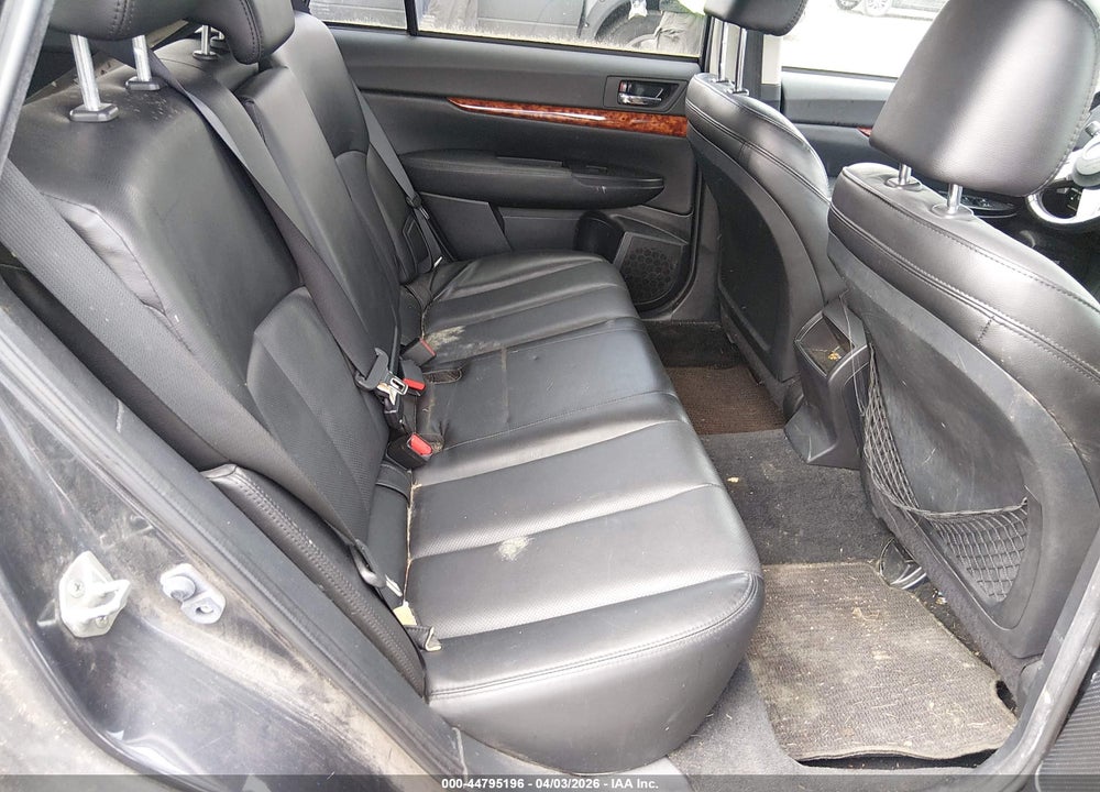 2011 SUBARU OUTBACK 2.5I LIMITED VIN: 4S4BRBLC8B3398913