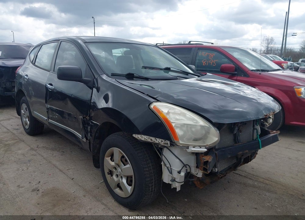 2013 NISSAN ROGUE S VIN: JN8AS5MT0DW547180