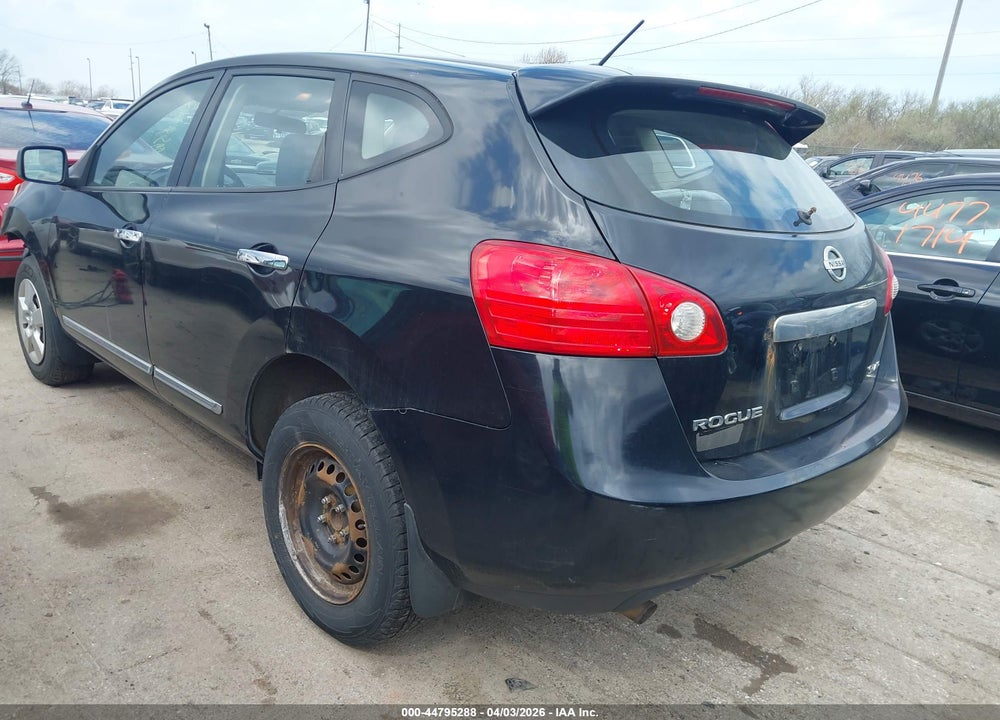 2013 NISSAN ROGUE S VIN: JN8AS5MT0DW547180
